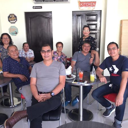 Hollywood Suites General Santos City Екстериор снимка